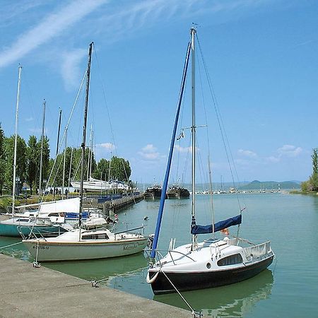 Legkondicionalt, Erkelyes Szoba, Privat Fuerdovel A Balatonon Kőröshegy エクステリア 写真